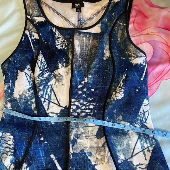 unique blue with patterns short dress NWOT - Picture 4 of 6